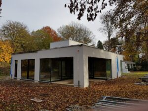 Transformation d’une habitation avec toiture a versants en toit plat – Tournai
